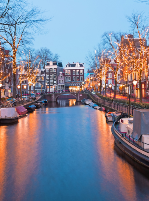 séminaire de travail - canal d'Amsterdam avec péniches