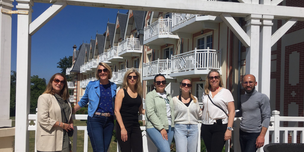 FAM TRIP Flo